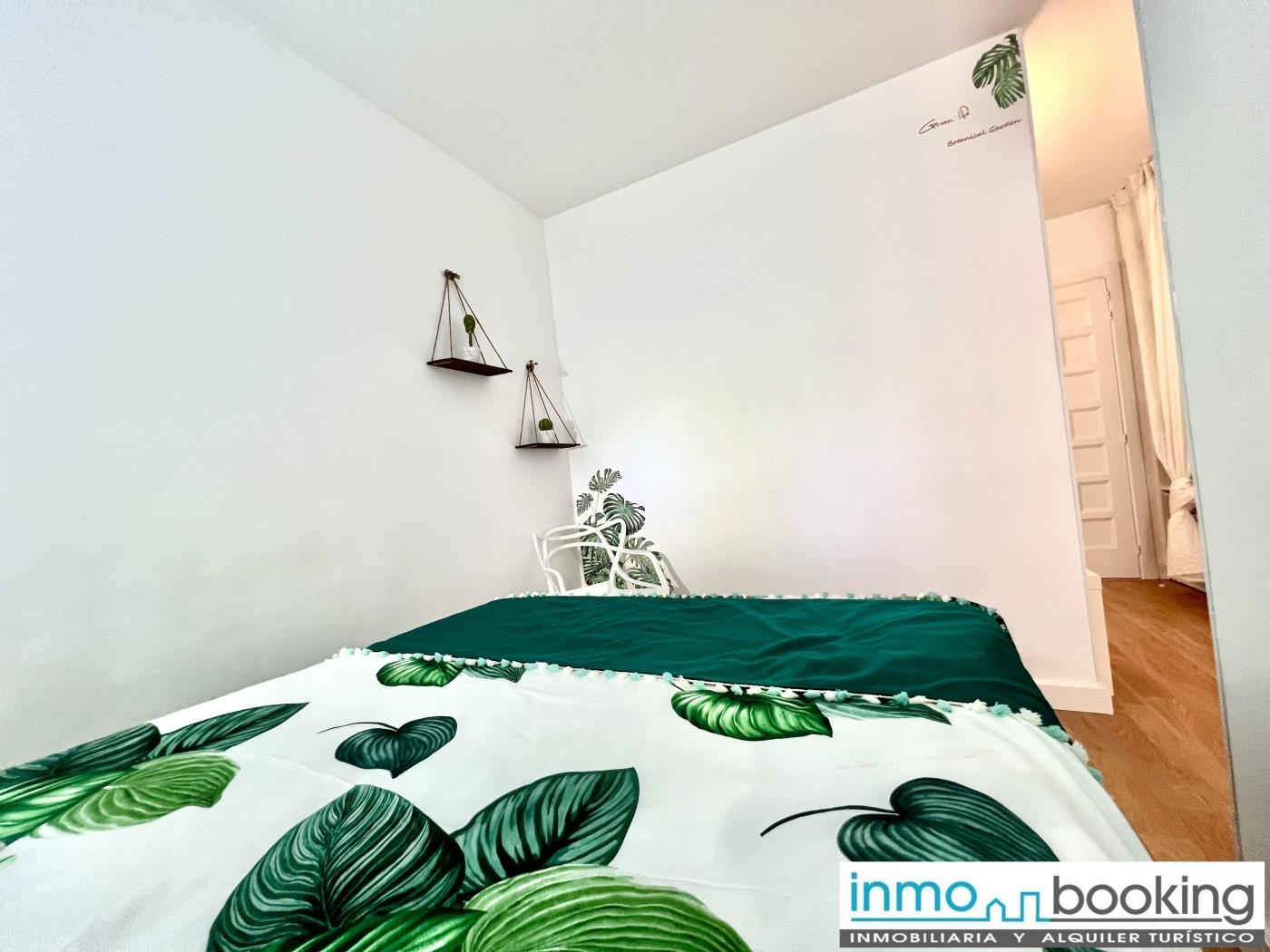 New Alboran Salou, climatitzat, piscina i wifi a Salou