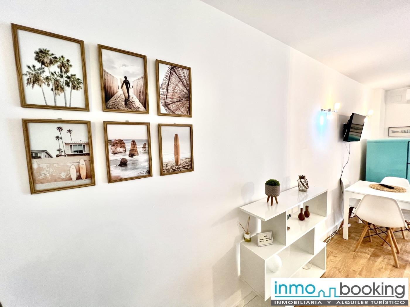 New Alboran Salou, climatitzat, piscina i wifi a Salou