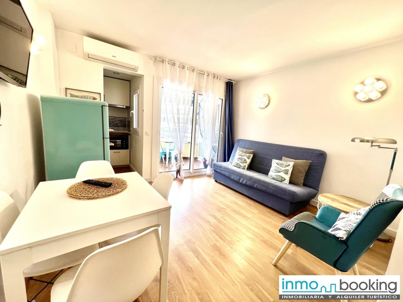 New Alboran Salou, climatitzat, piscina i wifi a Salou