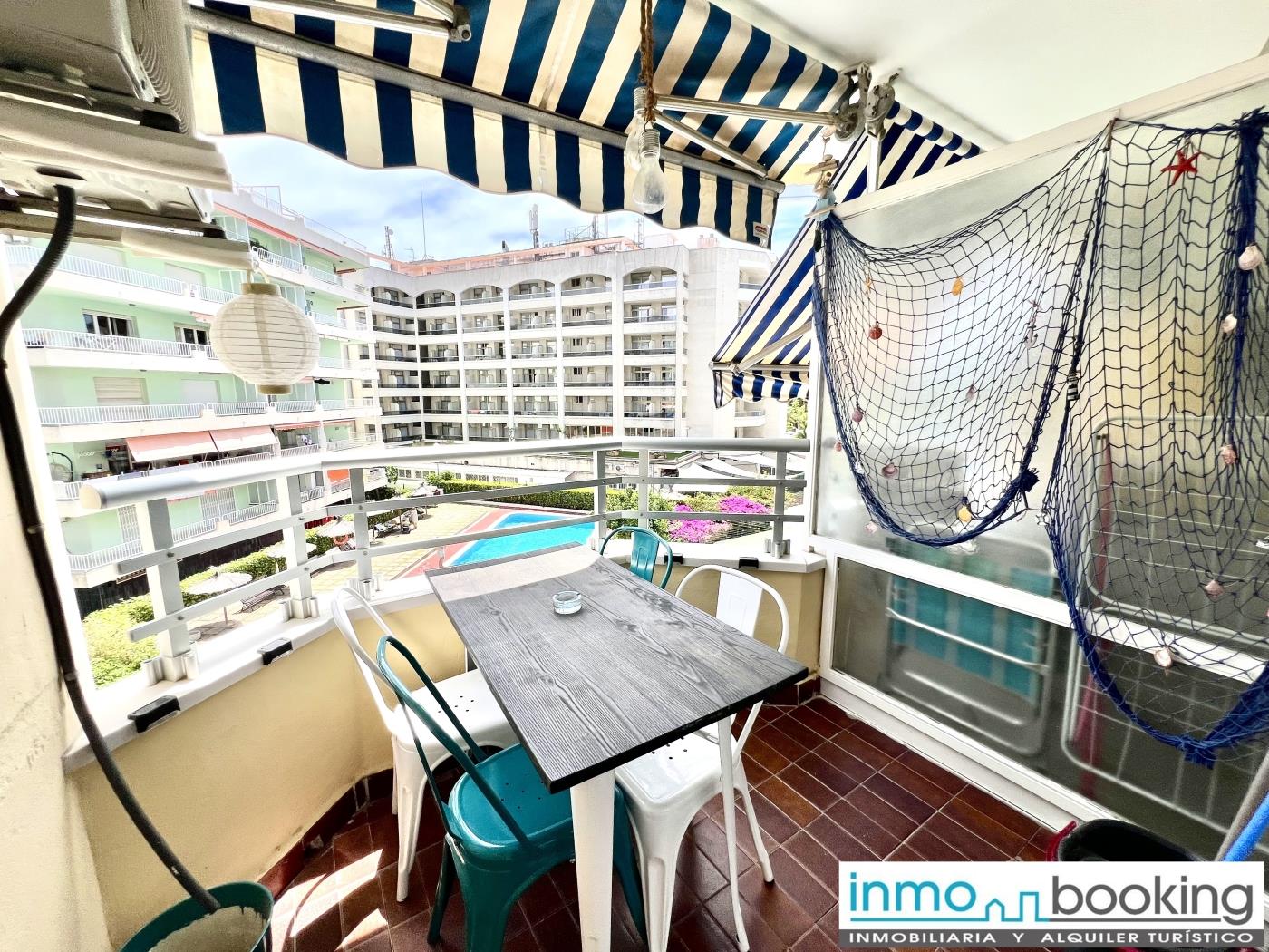 New Alboran Salou, climatitzat, piscina i wifi a Salou