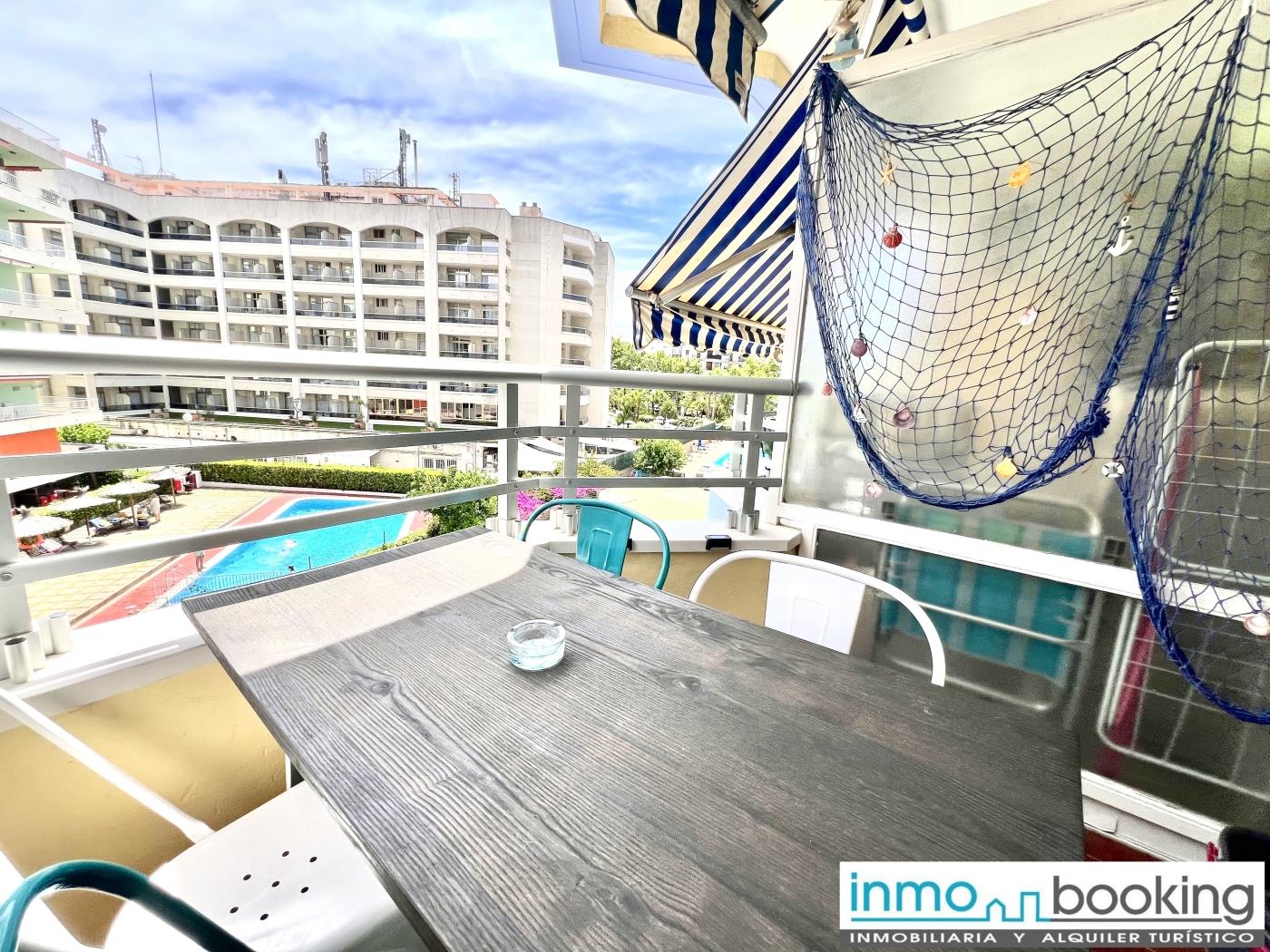 New Alboran Salou, climatitzat, piscina i wifi a Salou