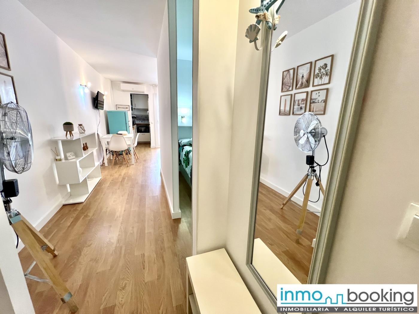 New Alboran Salou, climatitzat, piscina i wifi a Salou