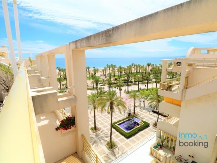 Novelty duplex penthouse, on the seafront in Salou