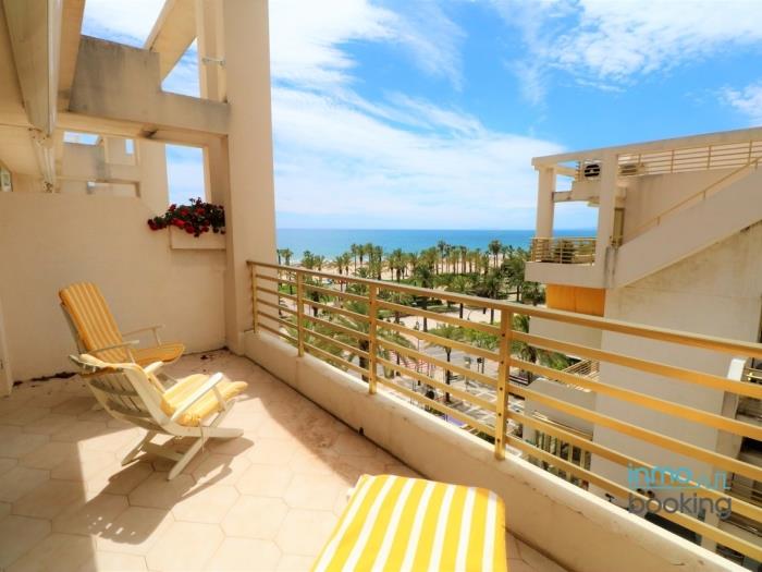 Novelty duplex penthouse, on the seafront in Salou