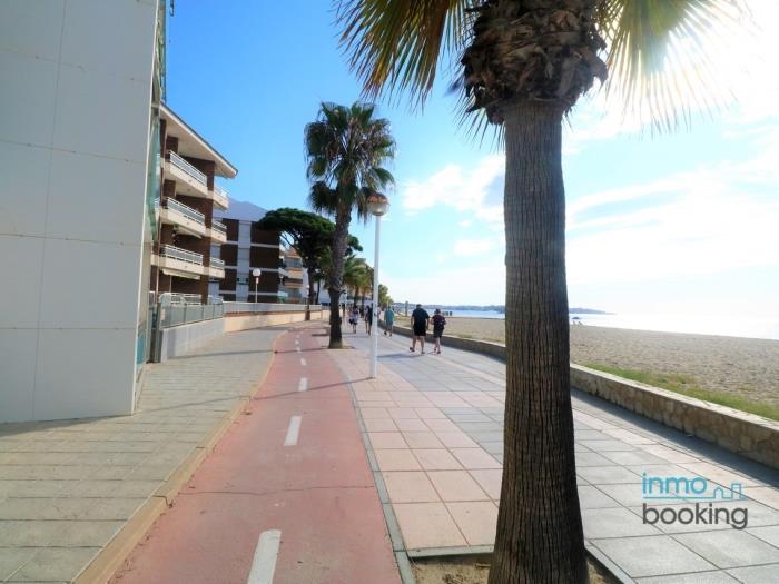 Costa D’or, facing the sea in CAMBRILS