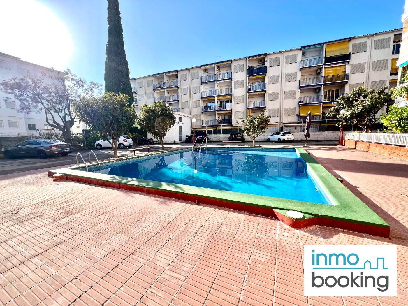 Atlas IV, climatisé, parking, piscine et plage. à salou