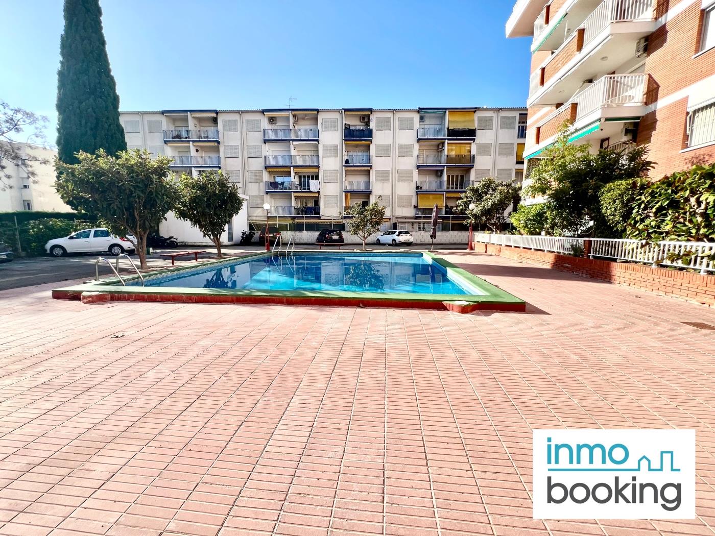 Atlas IV, climatisé, parking, piscine et plage. à salou