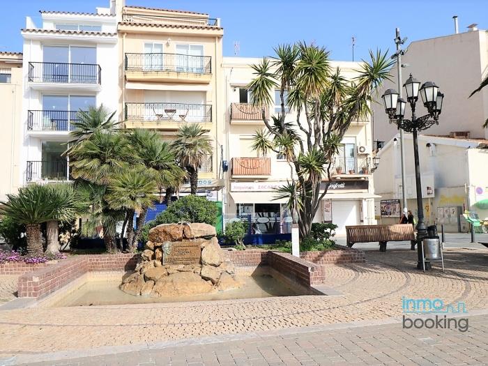 Eden Mar, air-conditioned, wifi and beach in CAMBRILS