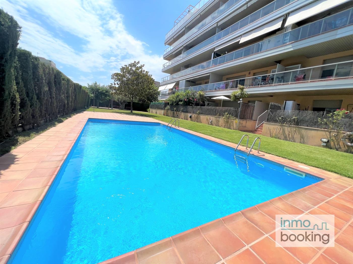 Salou Family Confort, air-conditioned, swimming pool, parking and Wi-Fi in salou