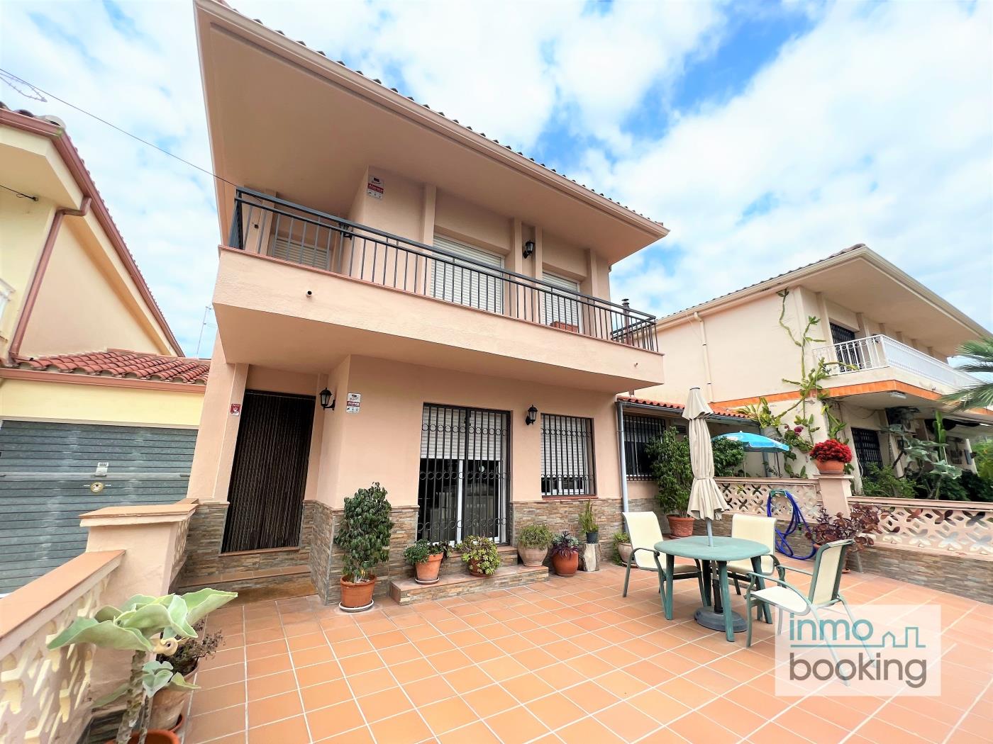 Inmobooking Single-family house Salou, air-conditioned. in salou