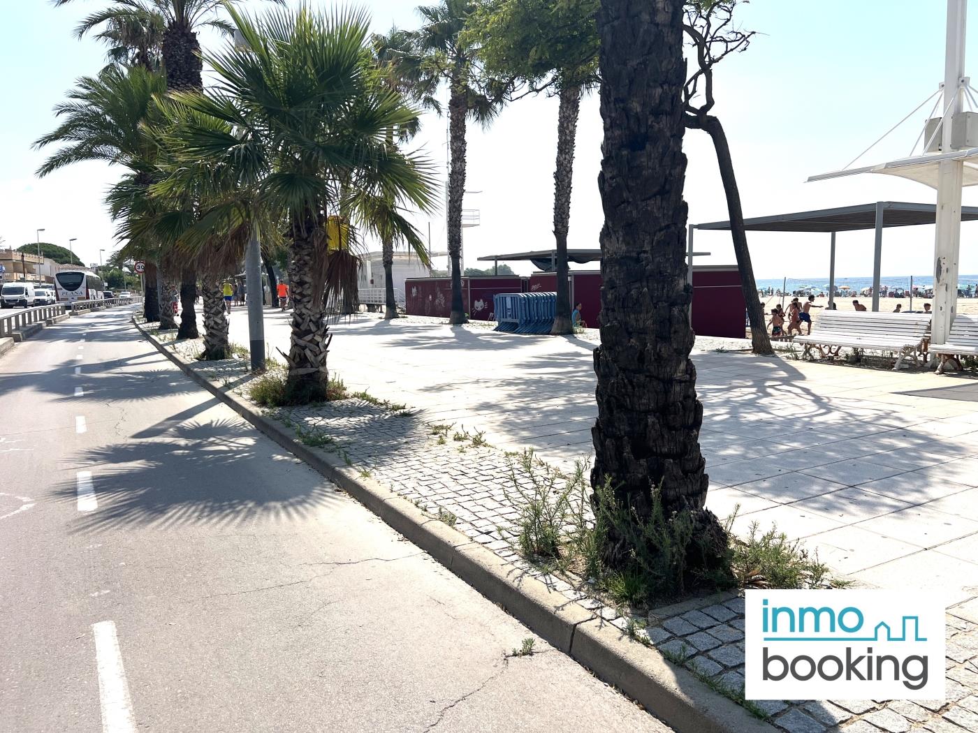 Anabella, climatitzat, pàrquing comunitari i a prop de la platja a Cambrils