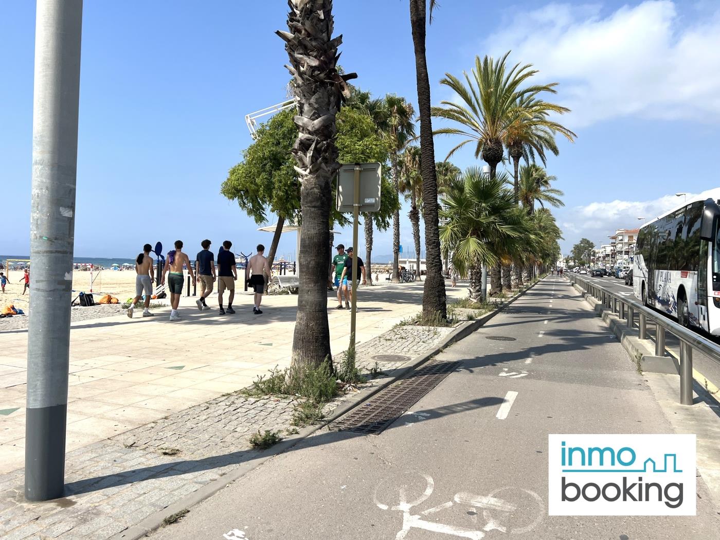 Anabella, climatitzat, pàrquing comunitari i a prop de la platja a Cambrils