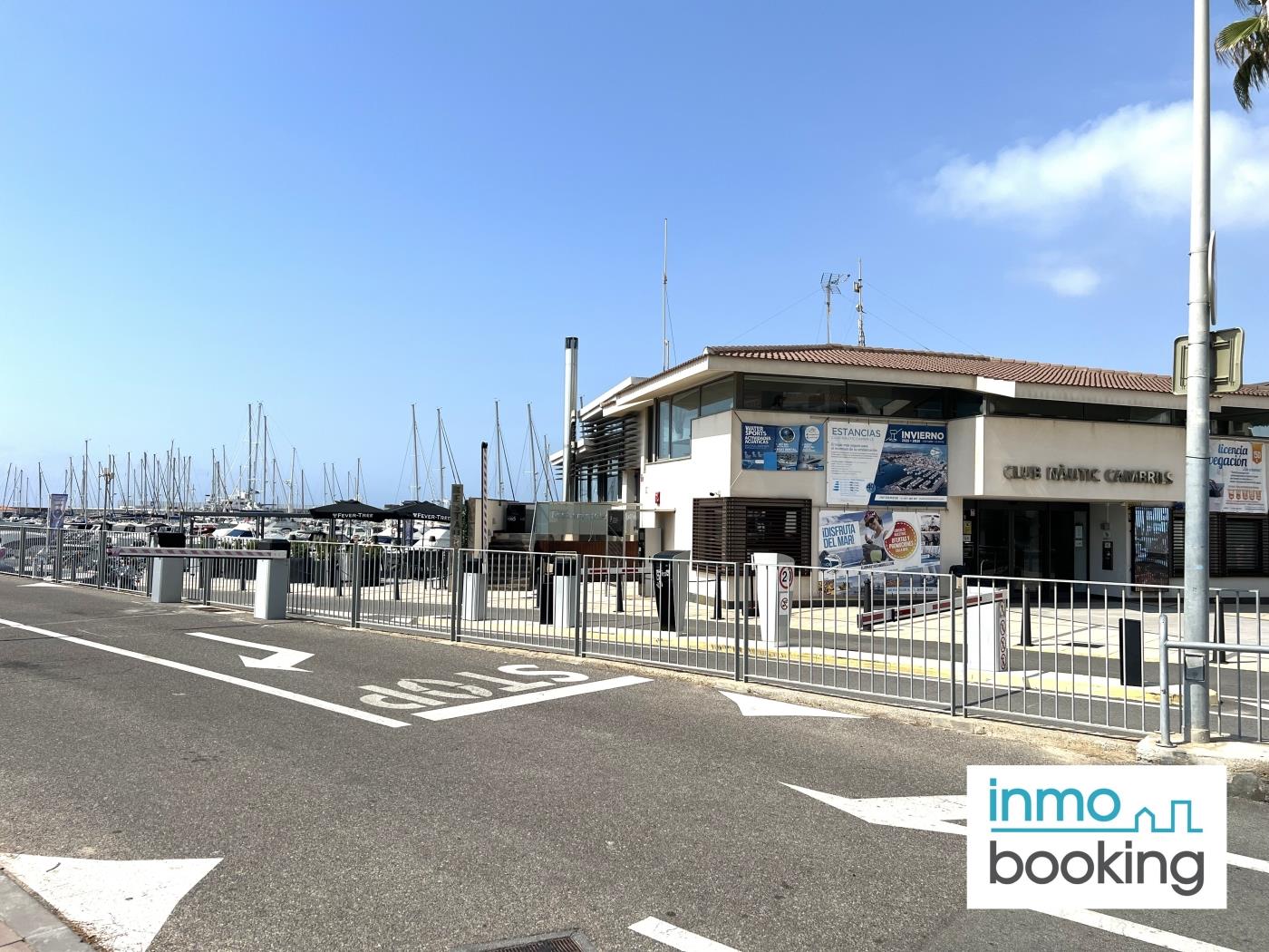 Anabella, climatitzat, pàrquing comunitari i a prop de la platja a Cambrils