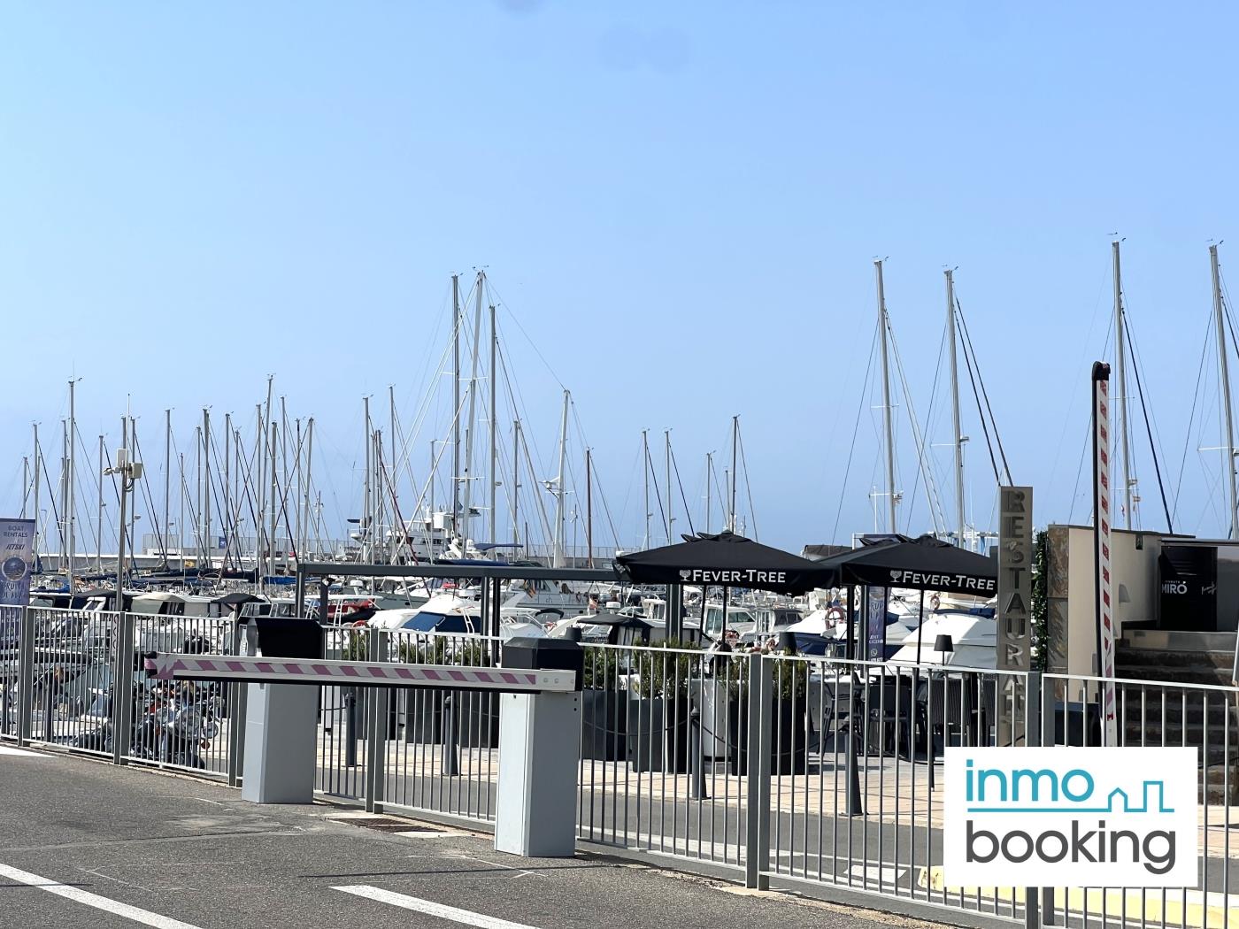 Anabella, climatitzat, pàrquing comunitari i a prop de la platja a Cambrils
