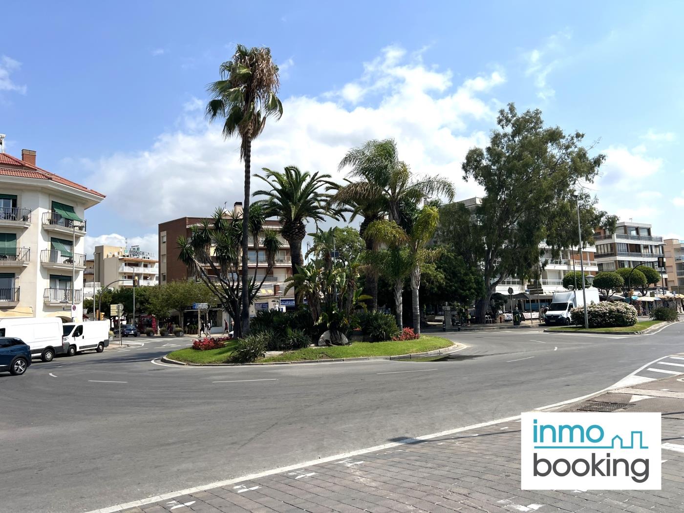 Anabella, climatitzat, pàrquing comunitari i a prop de la platja a Cambrils