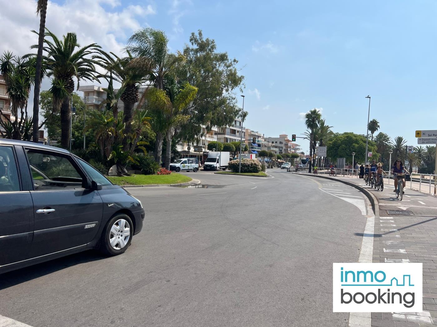 Anabella, climatitzat, pàrquing comunitari i a prop de la platja a Cambrils