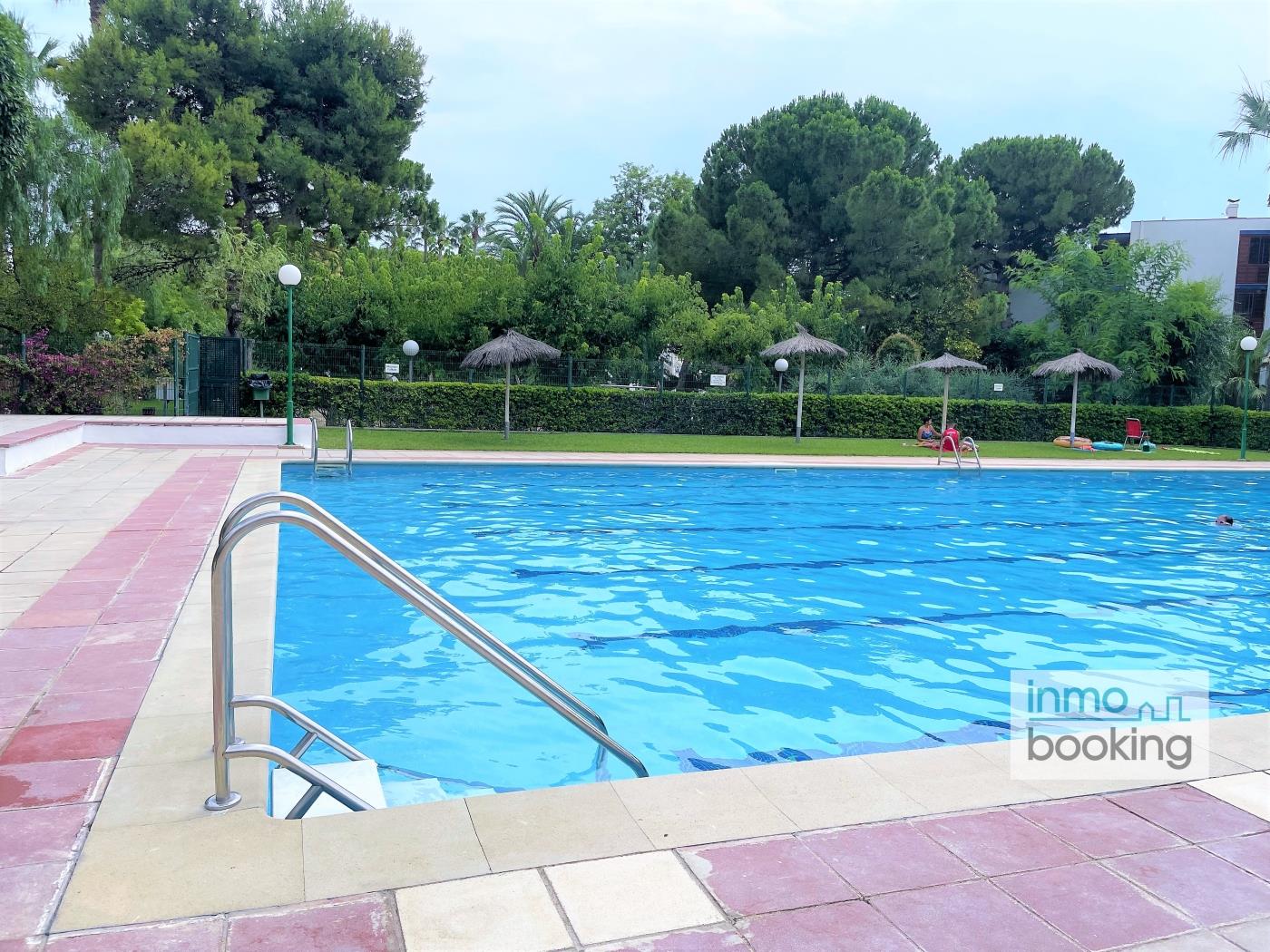 Reus Mediterranean, pool, parking and beach in cambrils