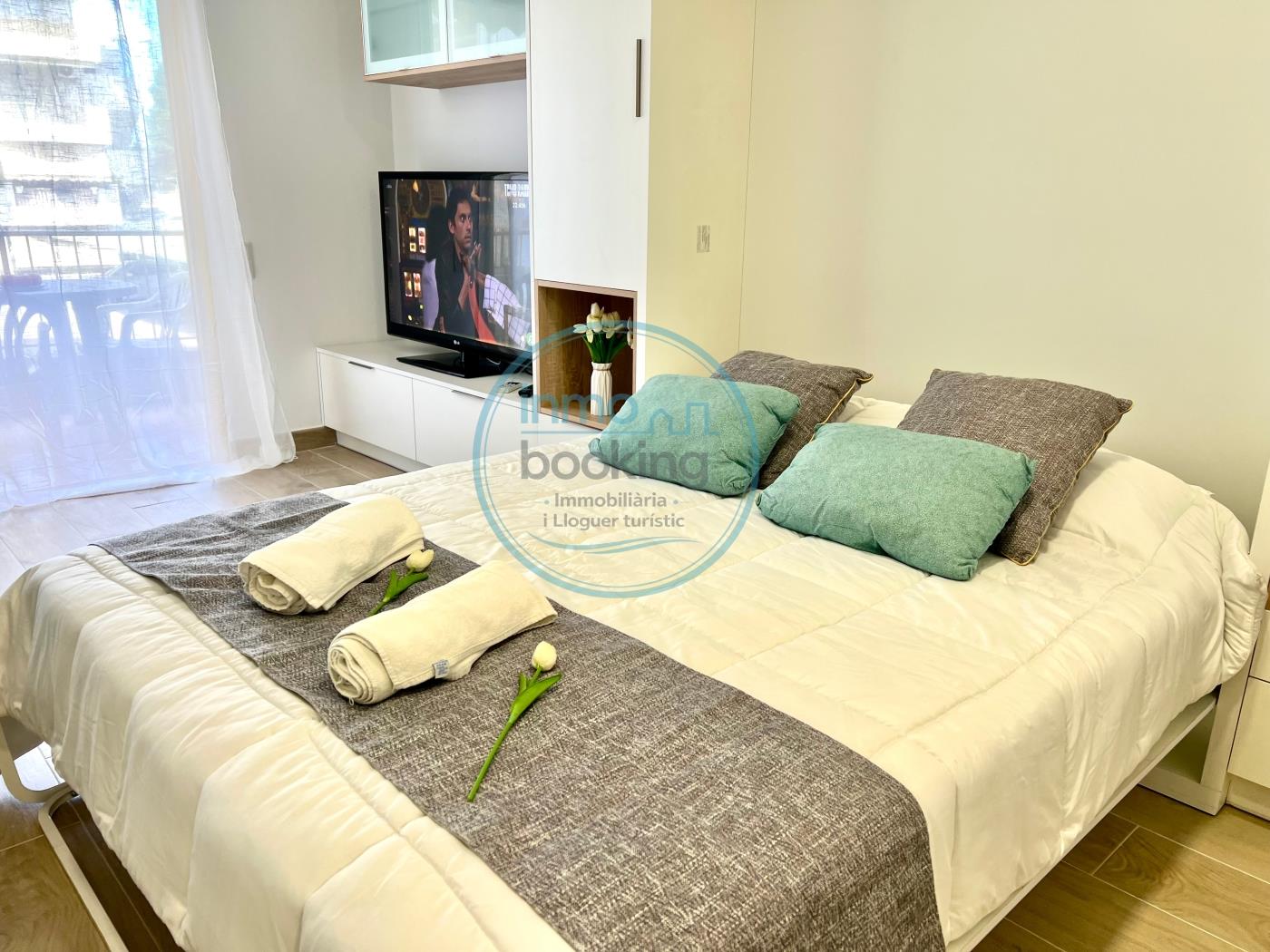 Loft internacional , climatizado con piscina y playa. en cambrils