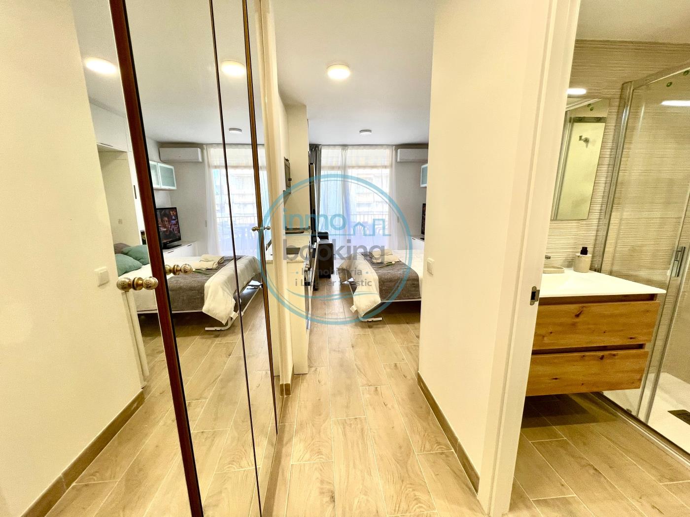 Loft internacional , climatizado con piscina y playa. en cambrils