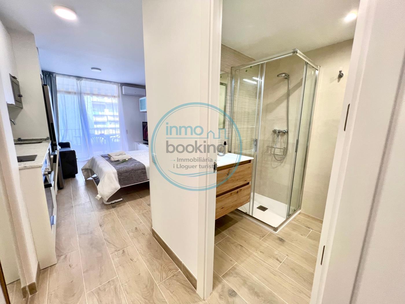 Loft internacional , climatizado con piscina y playa. en cambrils