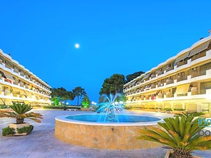 Loft internacional , climatizado con piscina y playa. en cambrils
