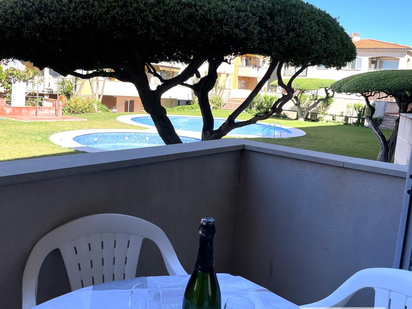 Sol Cambrils, heated parking and swimming pool in CAMBRILS