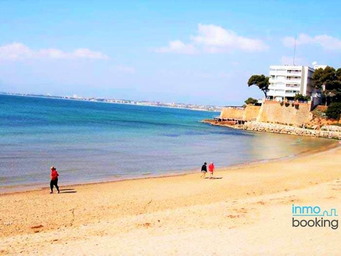 Beach Arquus Family Salou, climatitzat i amb piscina a Salou