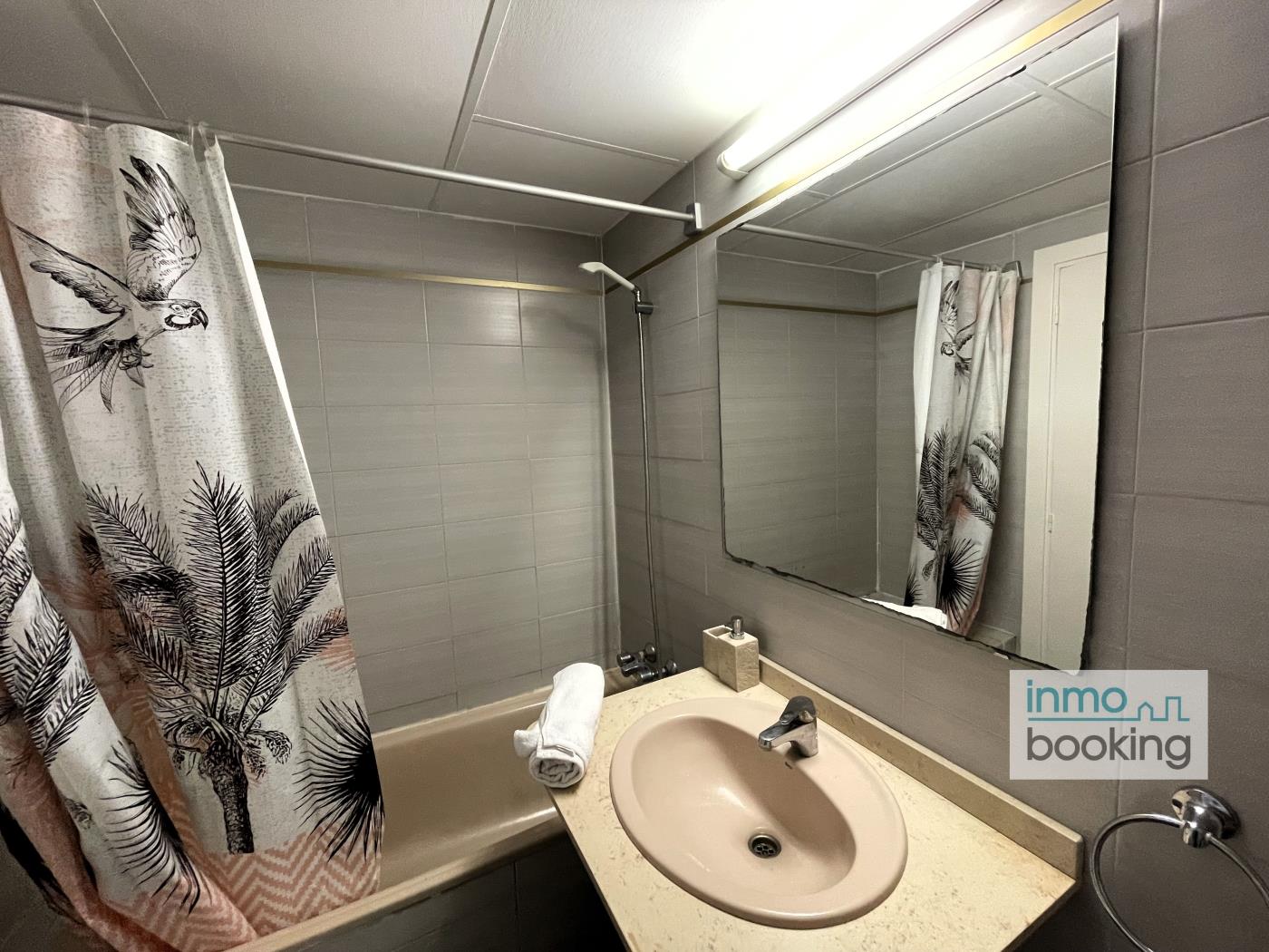 Beach Arquus Salou, centrally located with a pool in Salou