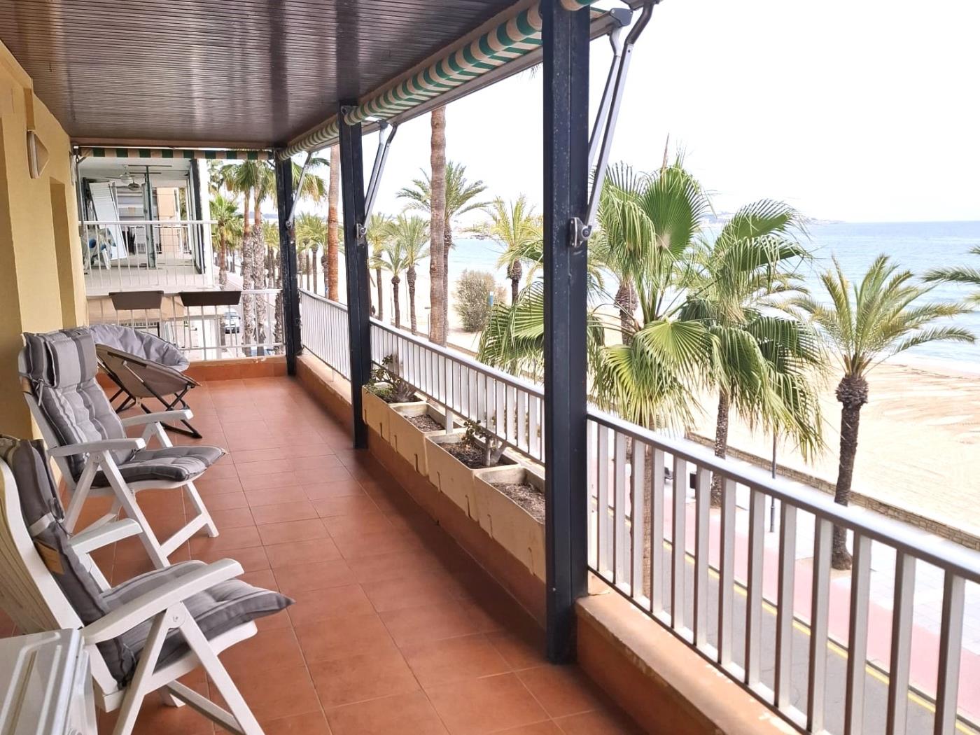 Sun Beach SANTJULI a primera línea de mar a SALOU