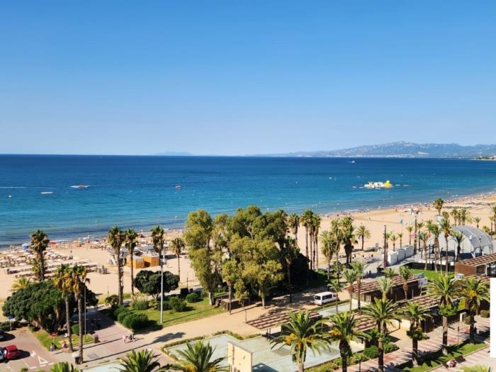 Sun Beach Rodas en bord de mer à Salou