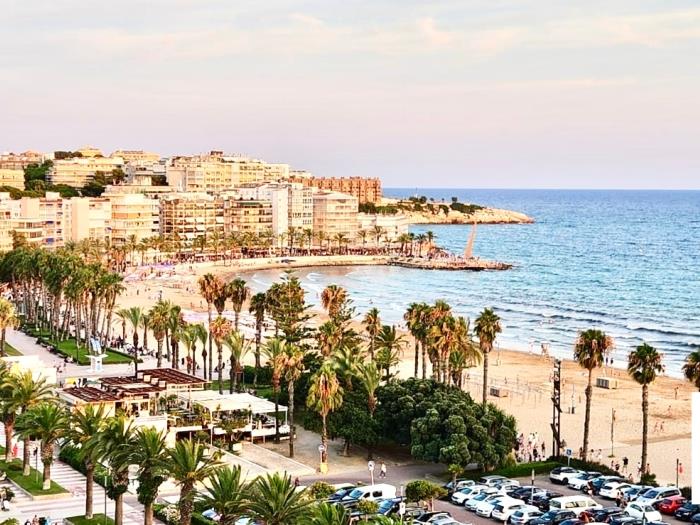 Sun Beach Rodas en bord de mer à Salou