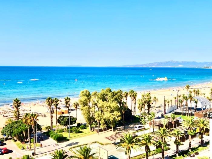 Sun Beach Rodas en bord de mer à Salou