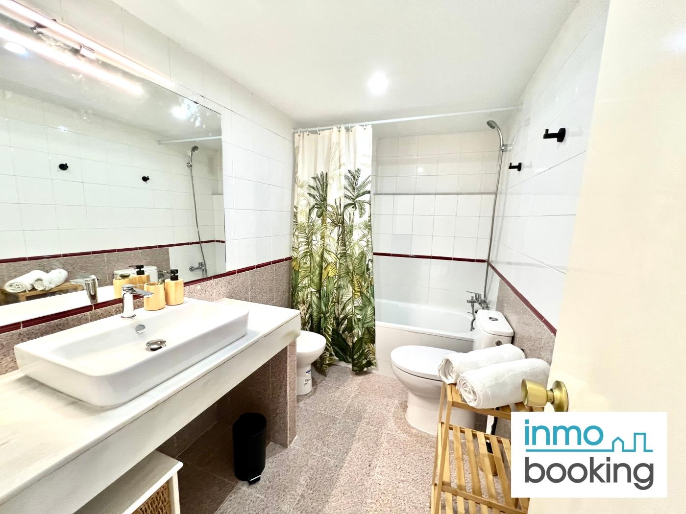 Ribiera Park Salou, air-conditioned with pool in SALOU