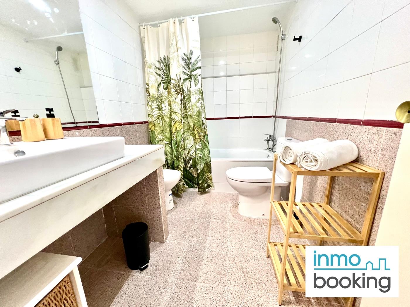 Ribiera Park Salou, air-conditioned with pool in SALOU