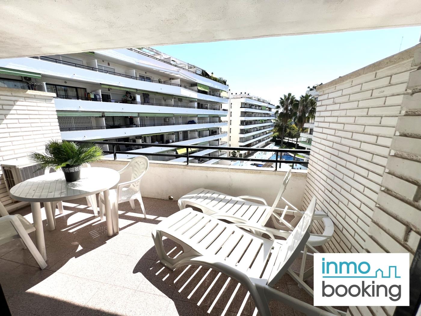 Ribiera Park Salou, air-conditioned with pool in SALOU