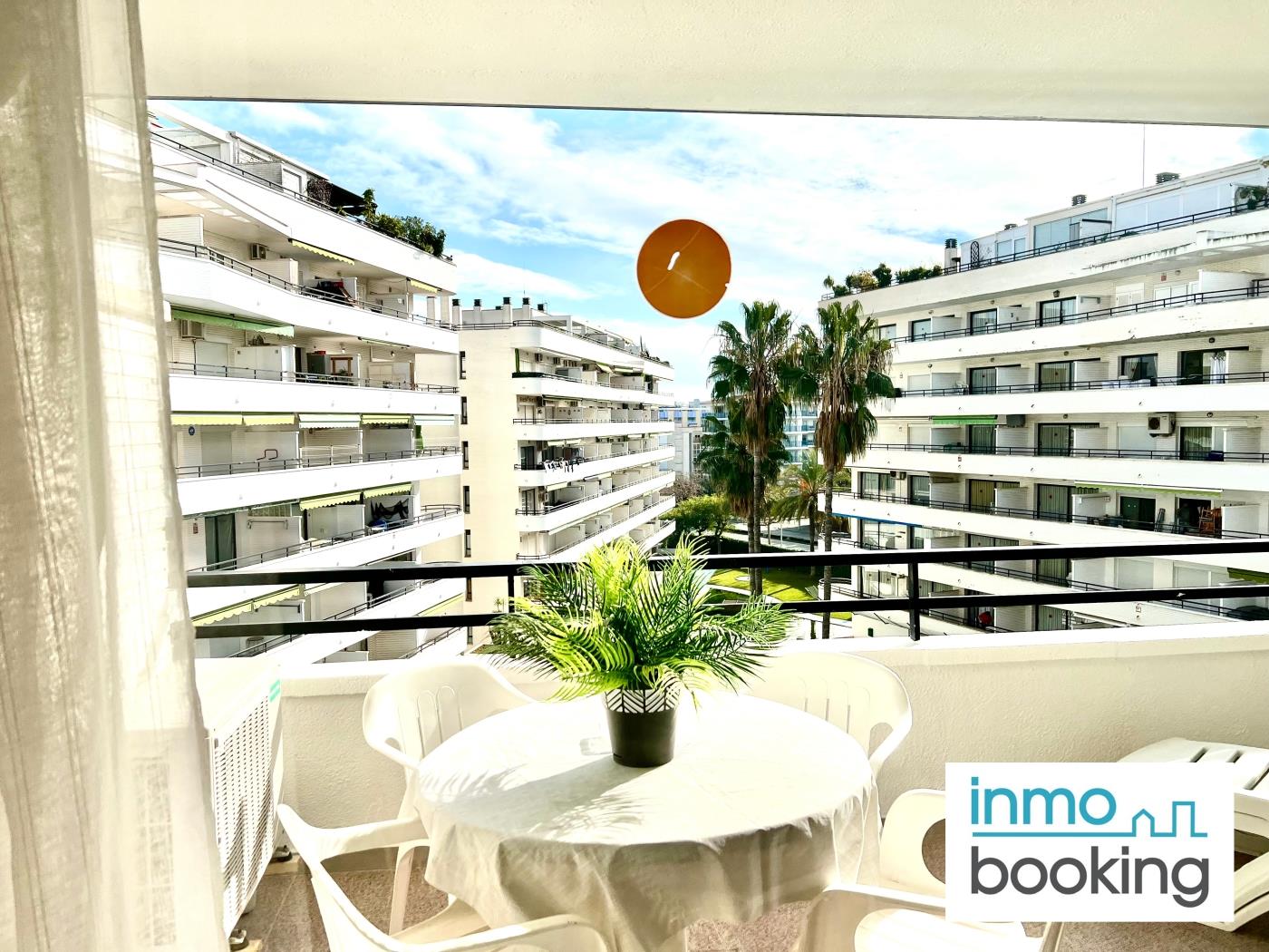 Ribiera Park Salou, air-conditioned with pool in SALOU