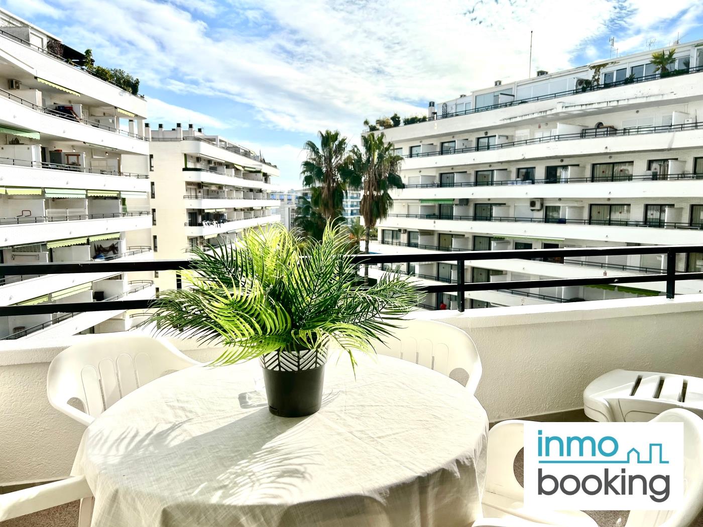 Ribiera Park Salou, air-conditioned with pool in SALOU