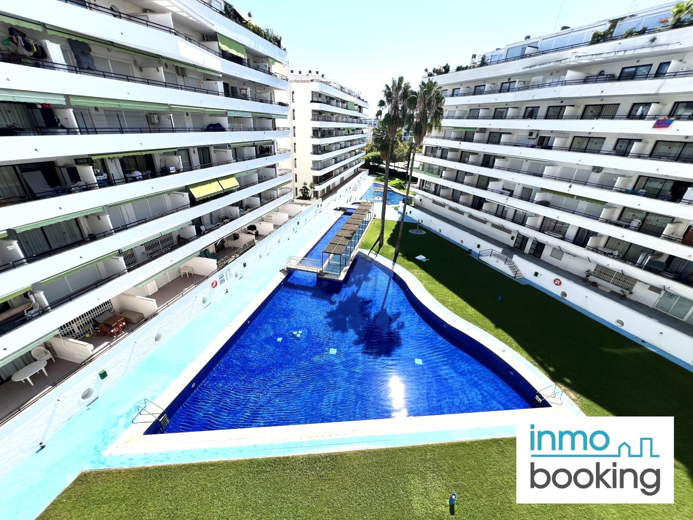 Ribiera Park Salou, air-conditioned with pool in SALOU
