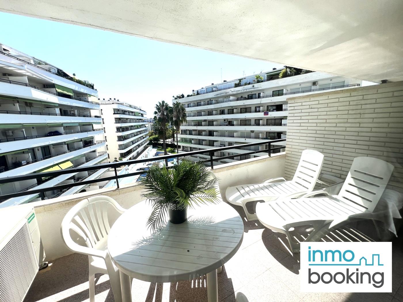 Ribiera Park Salou, air-conditioned with pool in SALOU