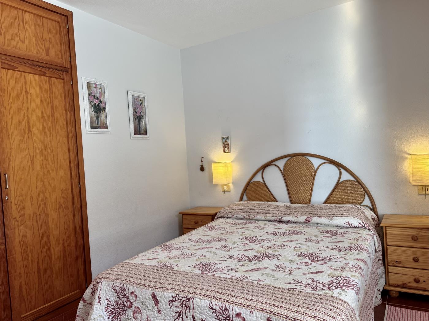 Apartamento dos dormitorios primera linea de mar en Playa de Santiago