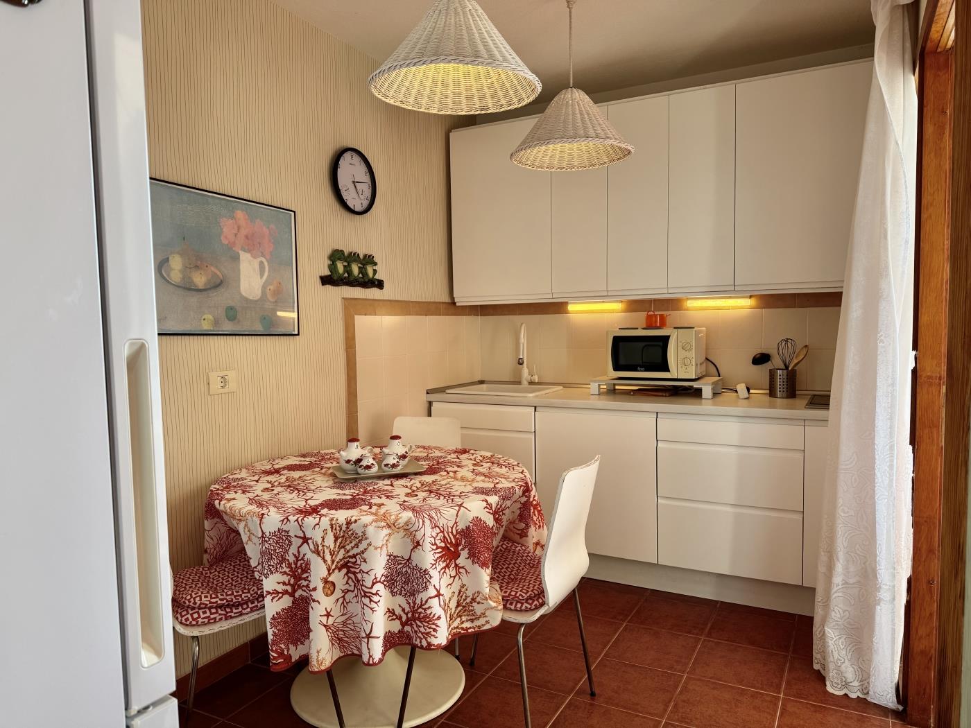 Apartamento dos dormitorios primera linea de mar en Playa de Santiago