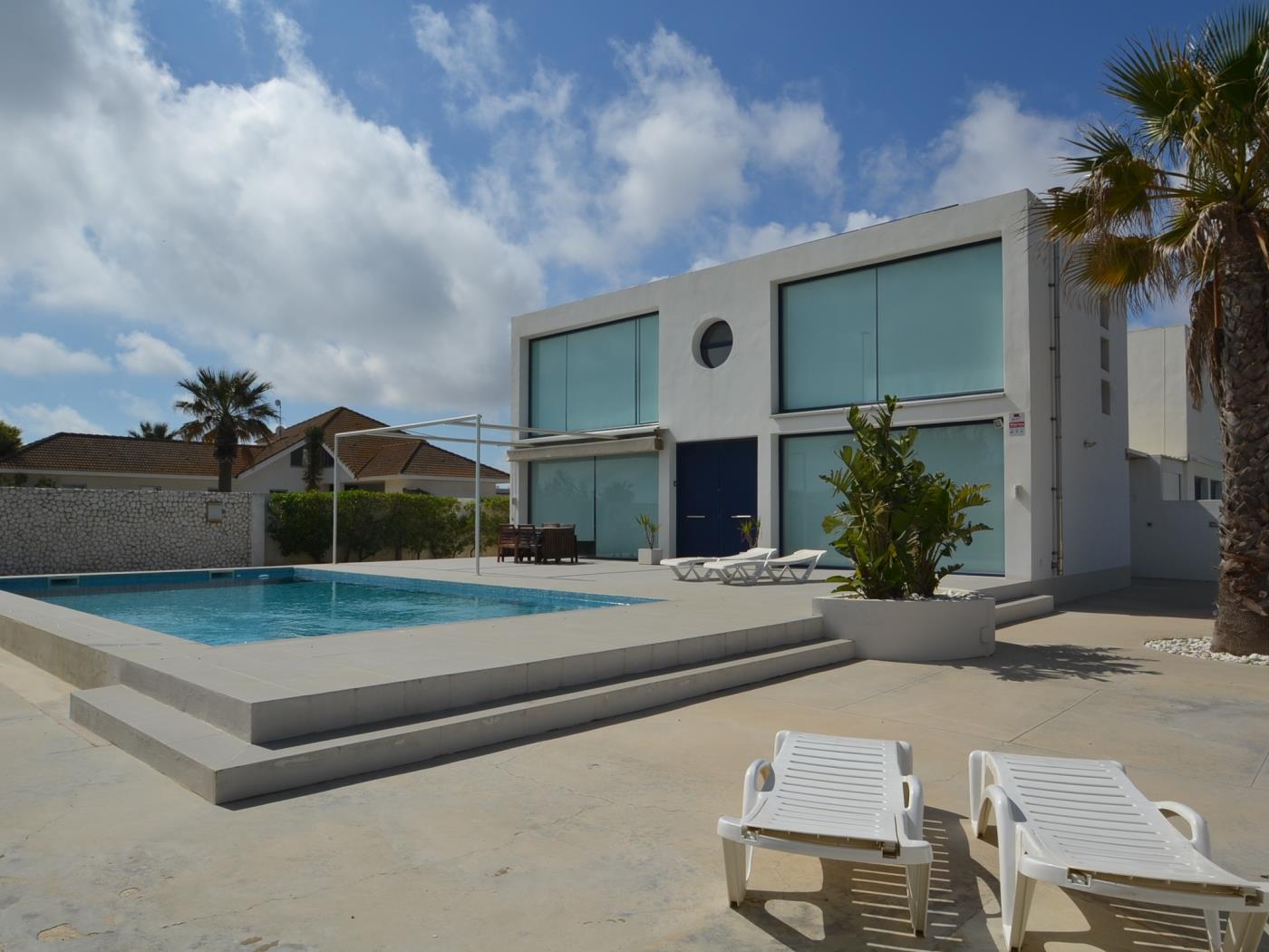 Villa Aurora amb vistes al mar i piscina privada a Riumar-Deltebre