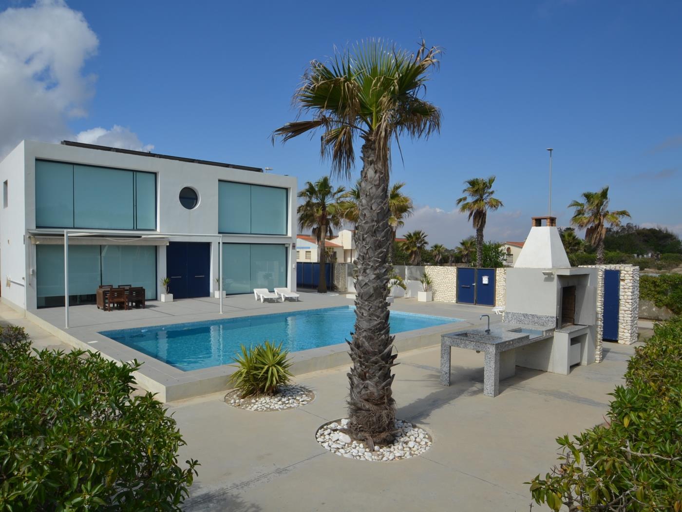 Villa Aurora amb vistes al mar i piscina privada a Riumar-Deltebre