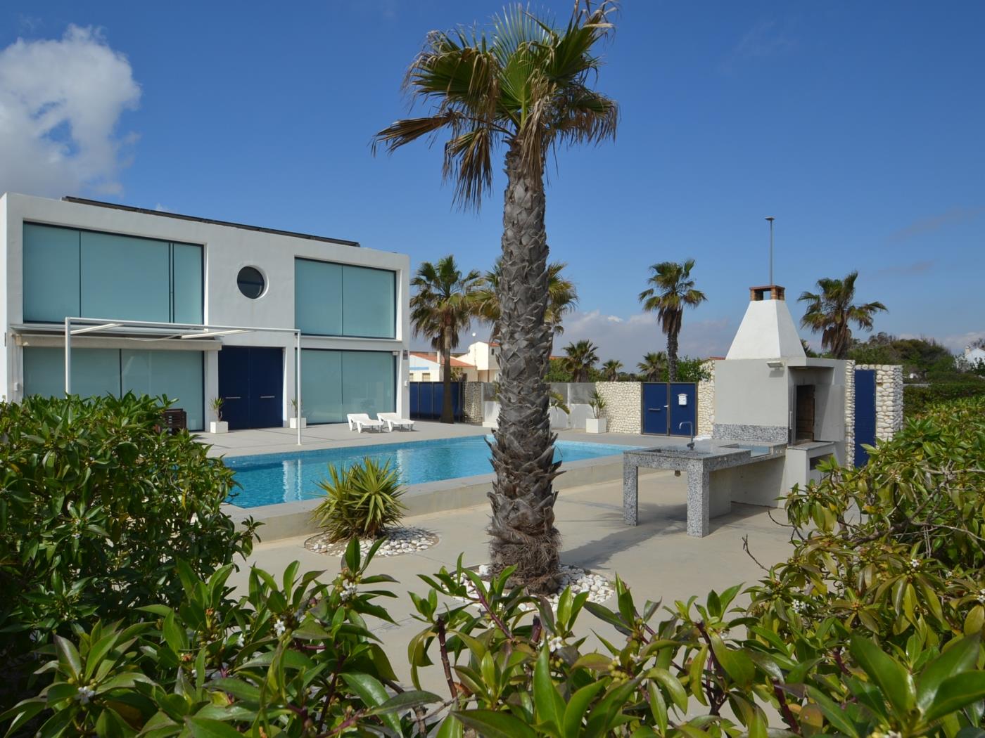 Villa Aurora amb vistes al mar i piscina privada a Riumar-Deltebre