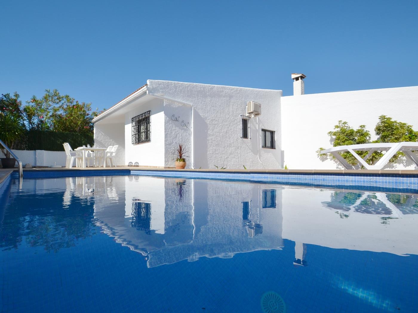 Casa CAI CAI amb piscina privada a RIUMAR-DELTEBRE