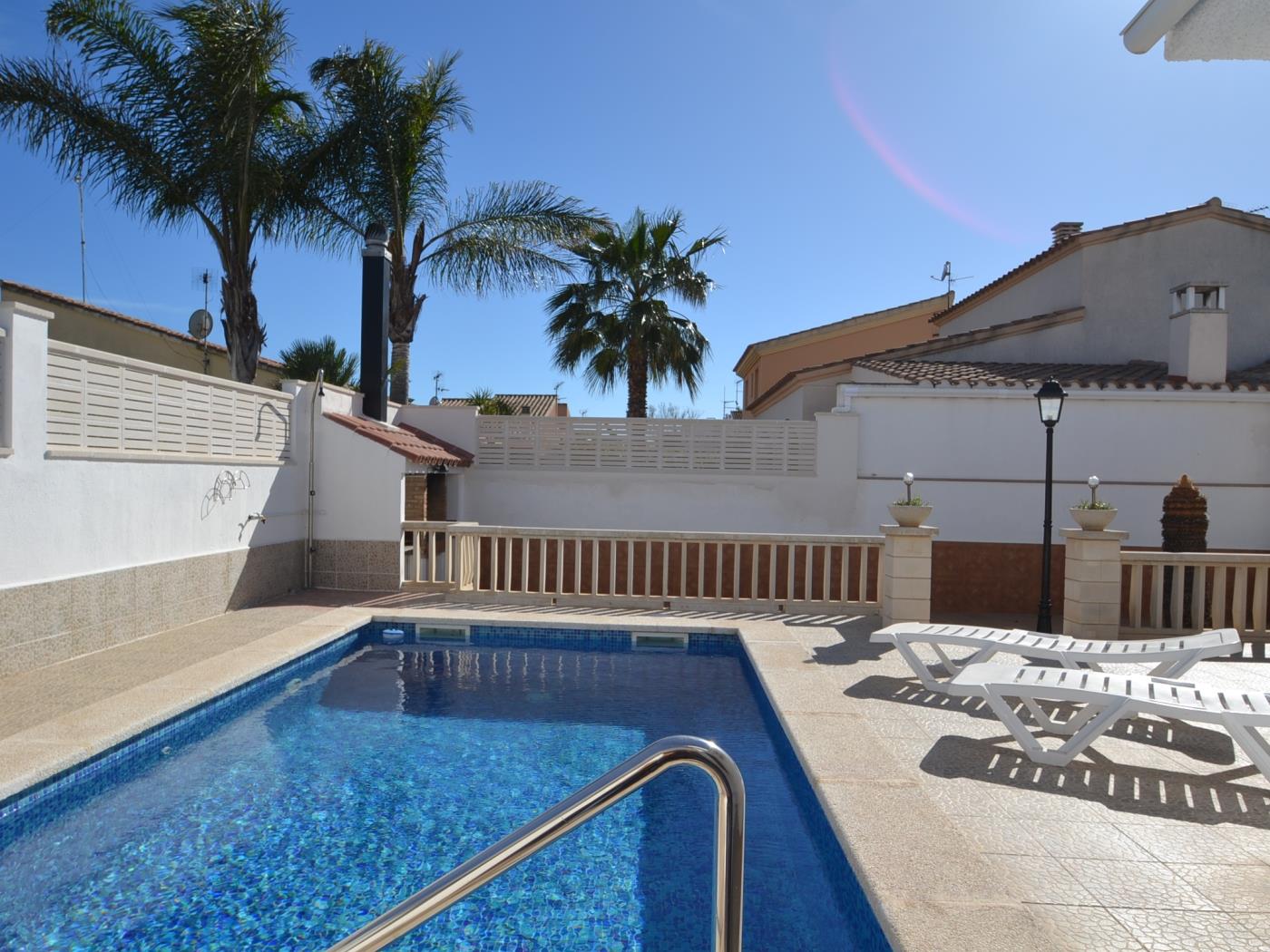 Casa Camins 2 avec la piscina privée à Riumar Deltebre