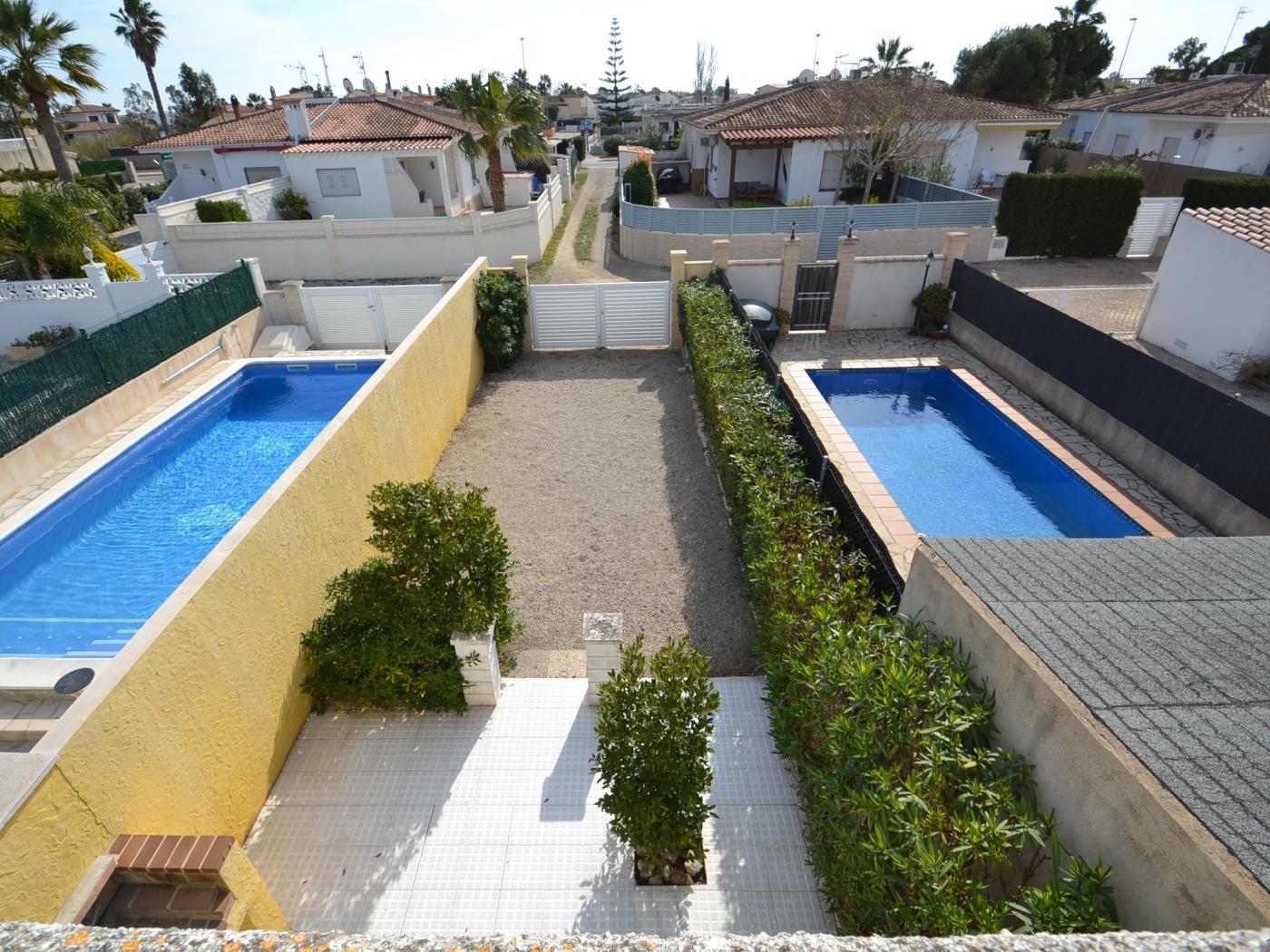 Casa Géminis con piscina privada en Riumar Deltebre