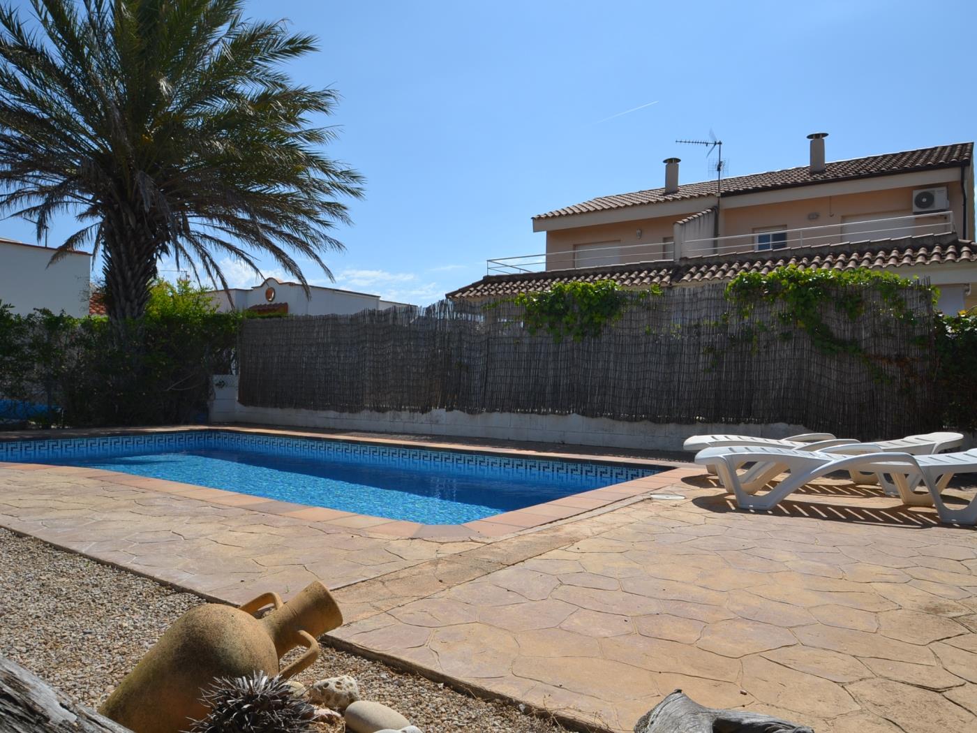 Casa Sal de mar mit Privatpool in Riumar Deltebre