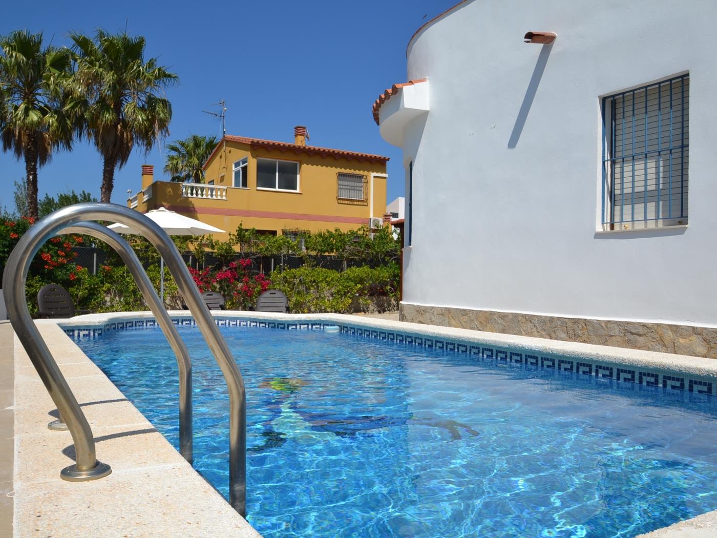 Casa Sylvie avec la piscine privée à Riumar Deltebre