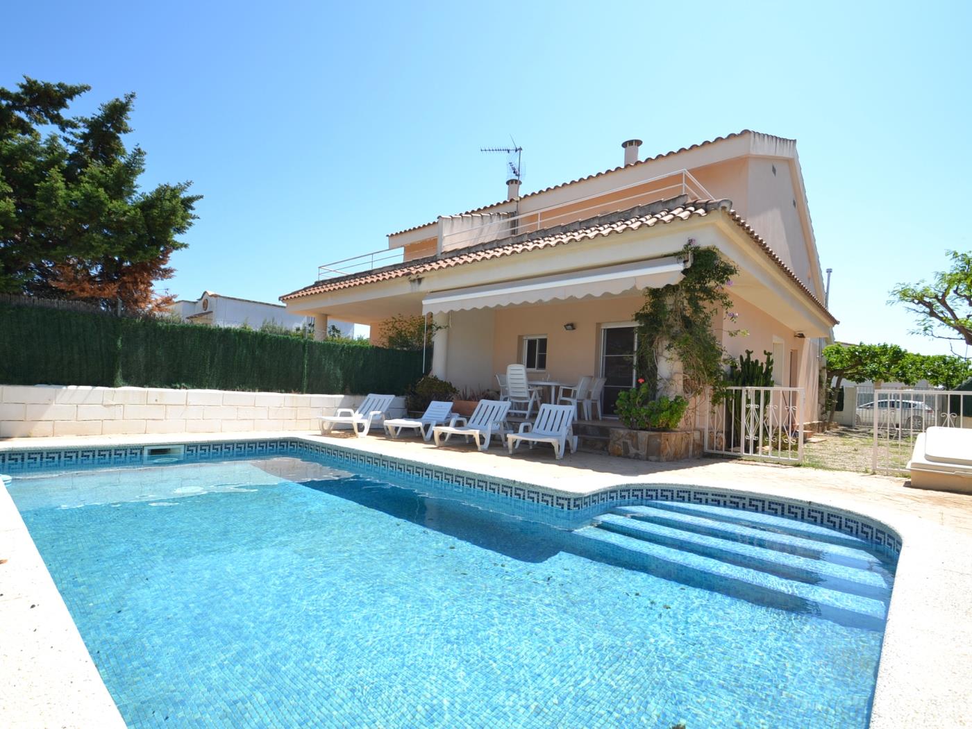 Casa Flamenc avec la piscine privée à Riumar Deltebre